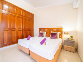 CHARMING VILLA W PRIVATE POOL, WI-FI, A C, BBQ